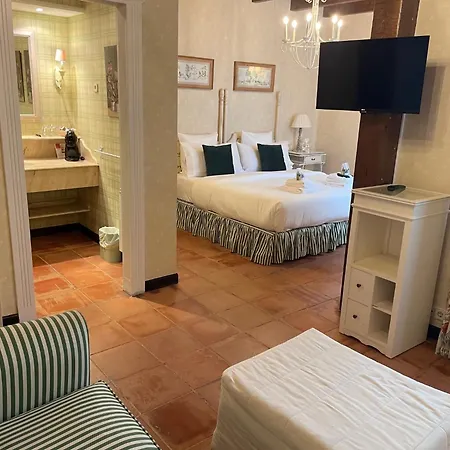 カントリーハウス The Manor House *