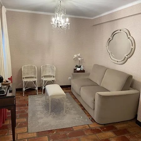 カントリーハウス The Manor House *